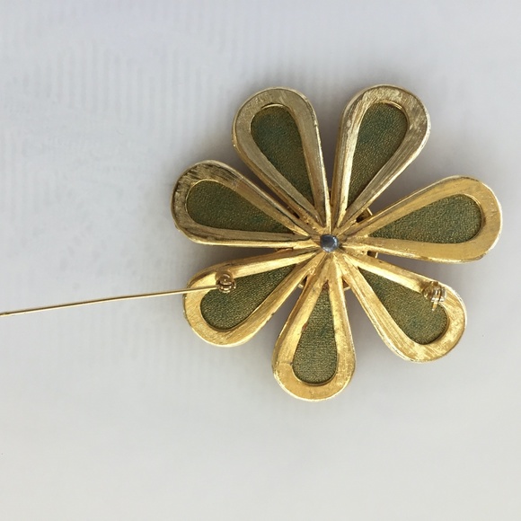Retro Brooch - Picture 3 of 4